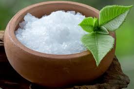 کاربردهای صنعتی و سنتی روغن مرغی، کافور و تالو